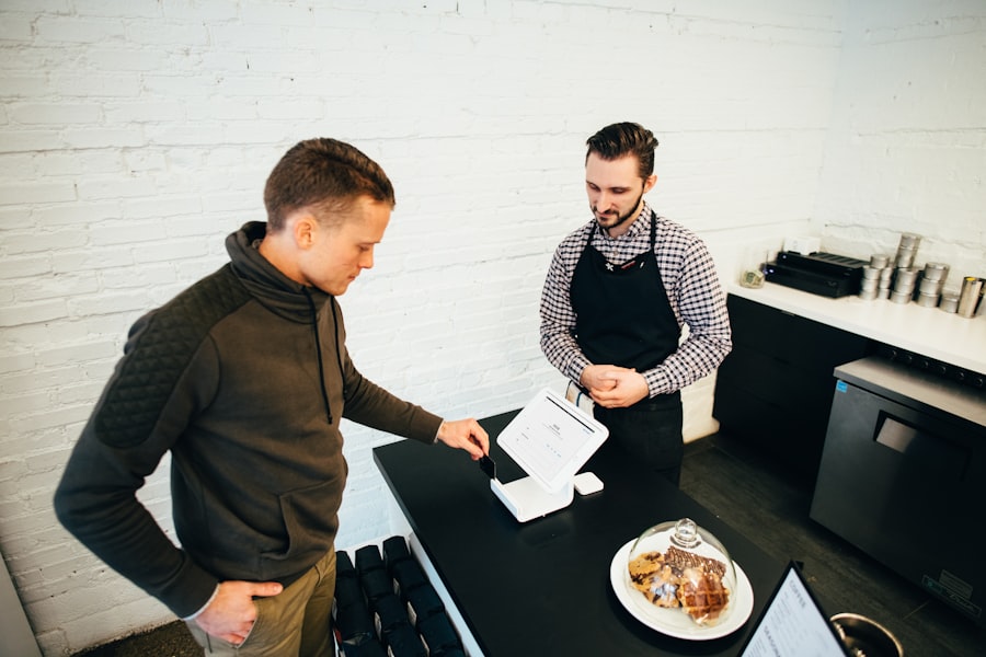 MMJ customer cooperation moment
